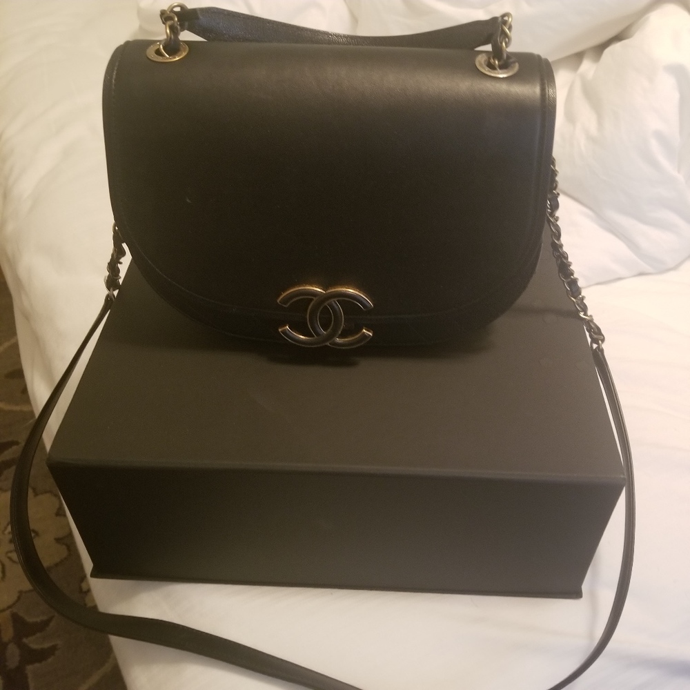 Chanel curve bag